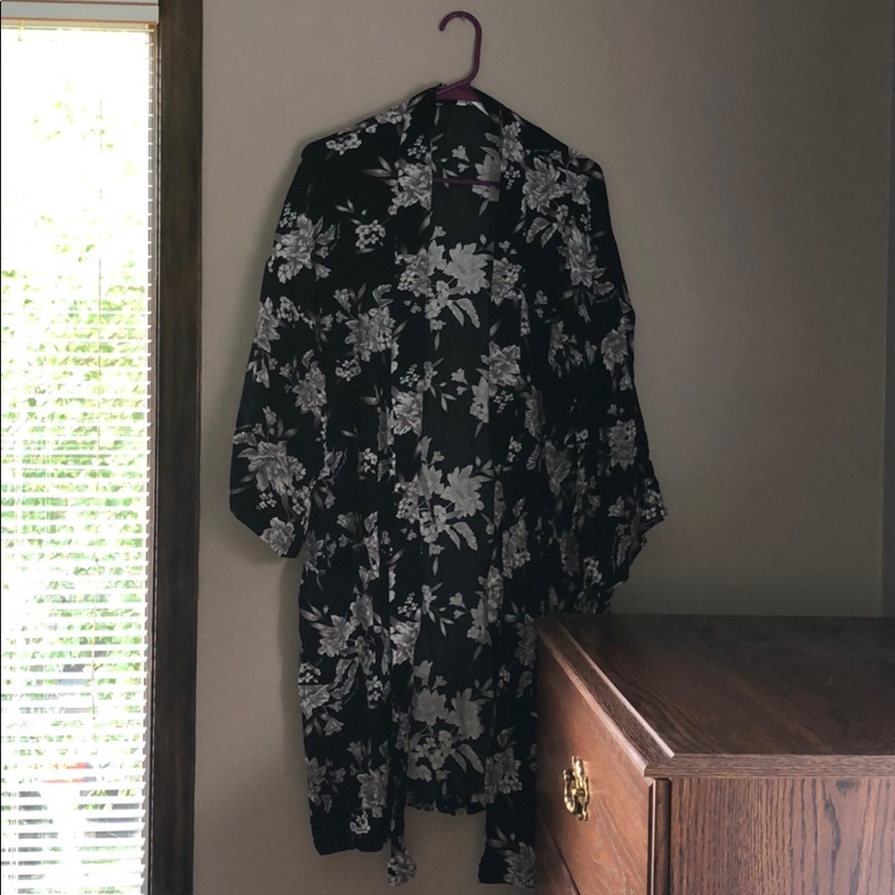 Spiritual Gangster Floral Kimono